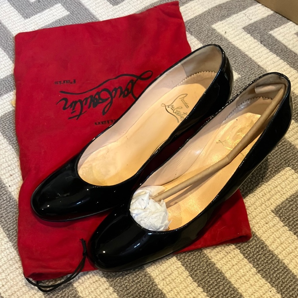 Christian Louboutin Cadrilla Black Patent Pumps Size … Gem